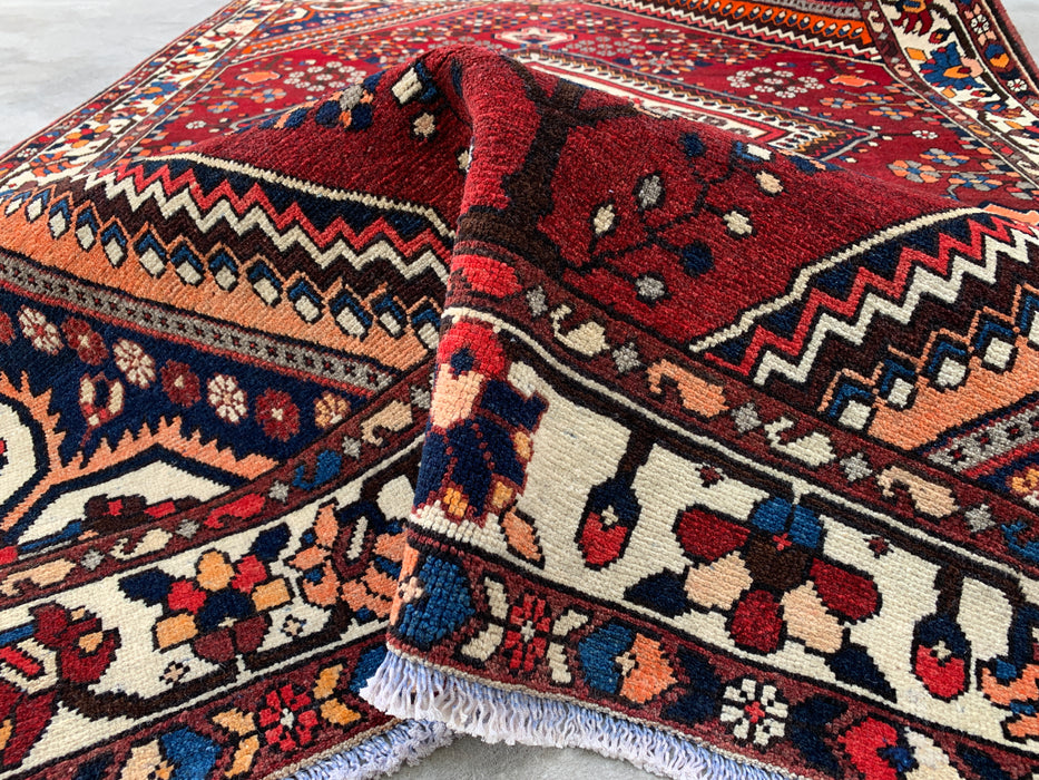 7'6 x 5'3 Handgeknoopt Perzisch wollen tapijt - Rood geometrisch medaillonontwerp - KBHM-1007
