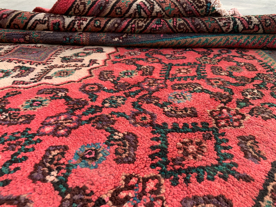 Handgemaakt Perzisch wollen vloerkleed 7x10 - Rood, ivoor & houtskool traditioneel geometrisch medaillon Perzische stijl kleed - Exacte afmeting 9'9" x 7'0" - KBHM-1033