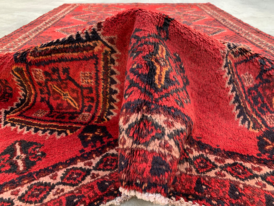 8'1 x 4'11 Handgeknoopt Perzisch wollen vloerkleed in rood, zwart & ivoor met tribaal geometrisch ruitpatroon | KBHM-1046