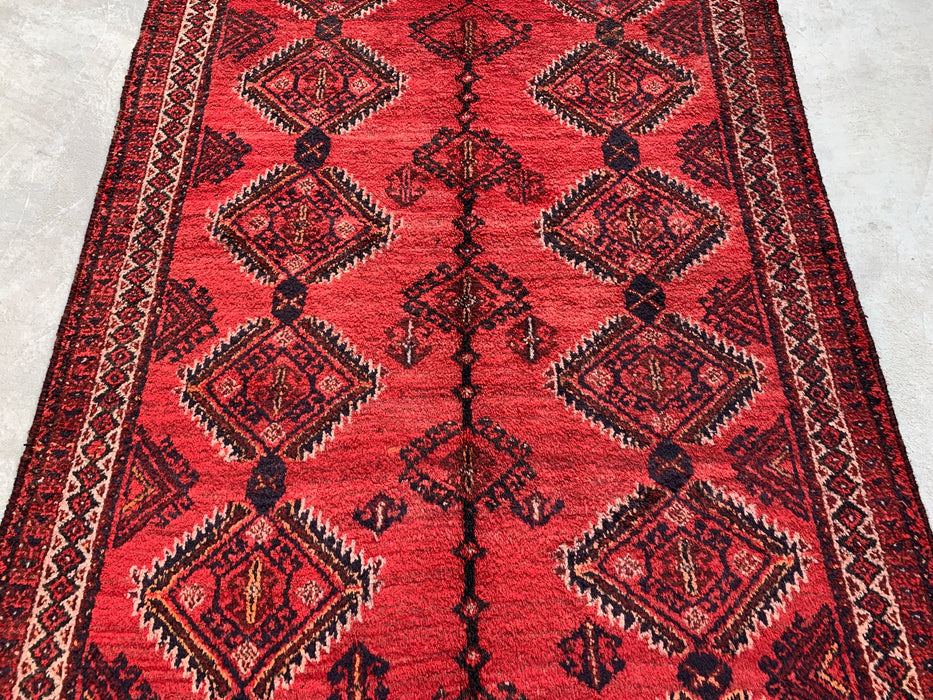 8'1 x 4'11 Handgeknoopt Perzisch wollen vloerkleed in rood, zwart & ivoor met tribaal geometrisch ruitpatroon | KBHM-1046