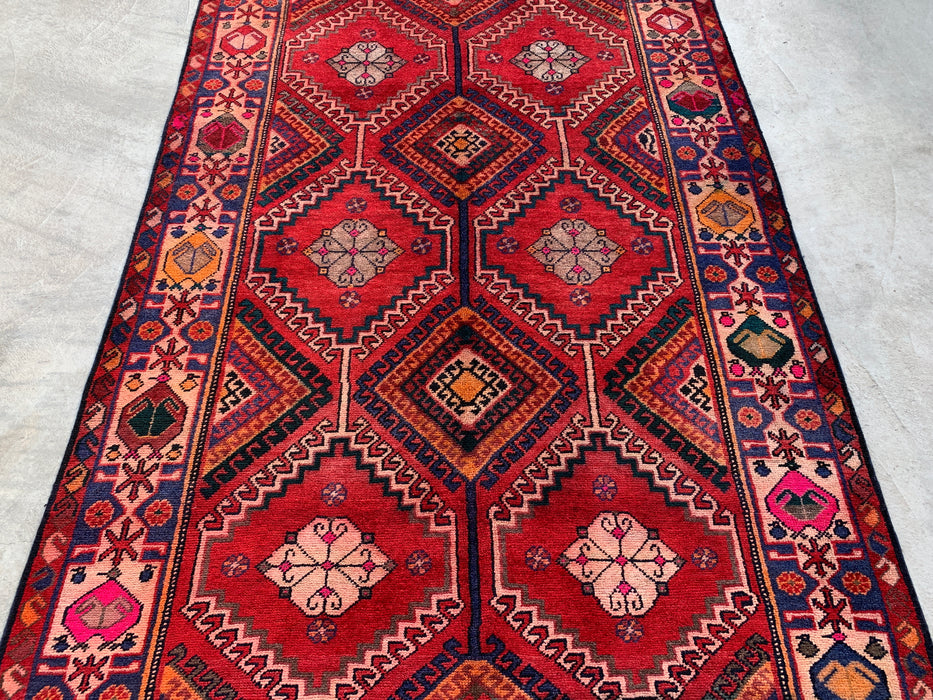 Handgemaakt Perzisch wollen vloerkleed 7x10 - Rood, marineblauw & ivoorkleurig tribaal geometrisch diamant Perzisch stijl kleed - Exacte afmetingen 9'11" x 5'6" - KBHM-1048