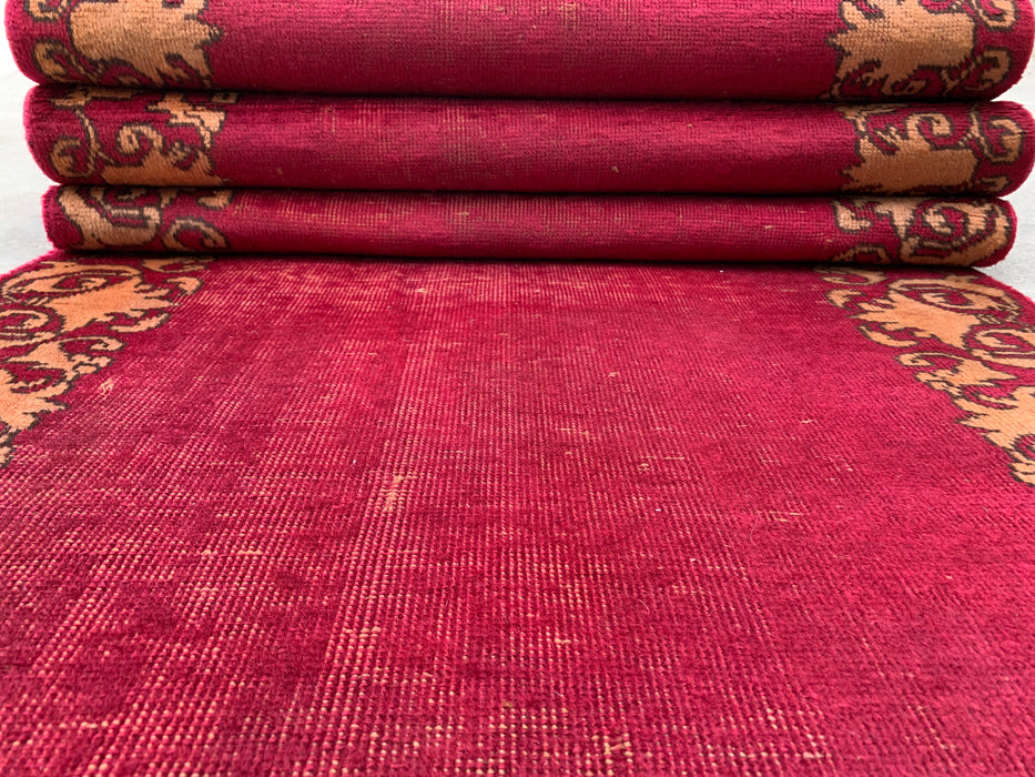 11'3 x 2'10 handgeknoopt Perzisch wollen loperkleed in magenta, beige & bruin met minimalistisch randontwerp | KBHM-1053
