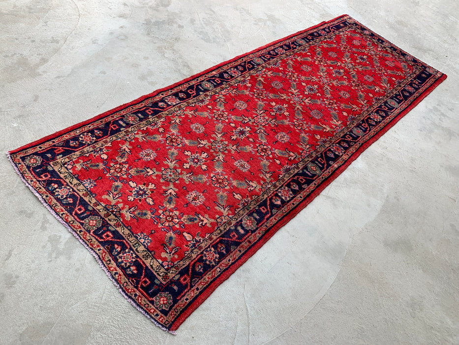 9'5 x 3'6 handgeknoopt Perzisch wollen loperkleed in rood, marineblauw & ivoor met traditioneel bloemendesign | KBHM-1057