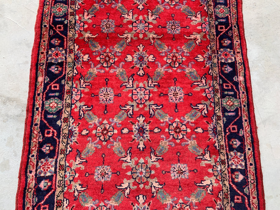 9'5 x 3'6 handgeknoopt Perzisch wollen loperkleed in rood, marineblauw & ivoor met traditioneel bloemendesign | KBHM-1057