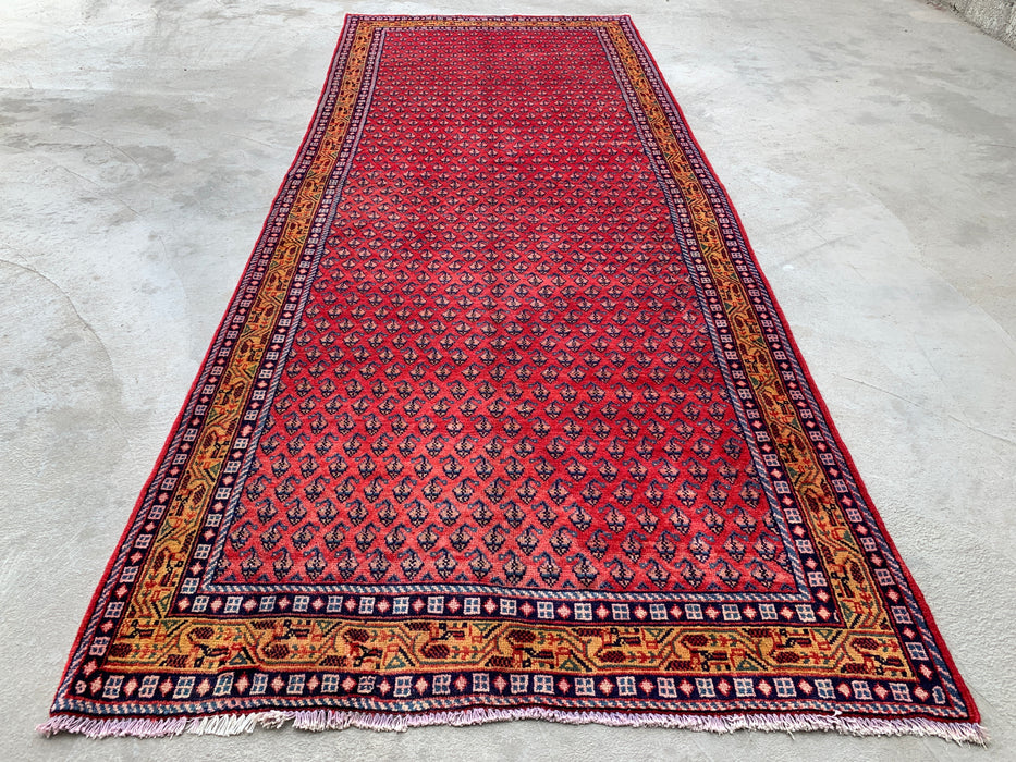 10'6 x 4'2 handgeknoopt Perzisch wollen loperkleed in rood, blauw & goud met all-over motief | KBHM-1063