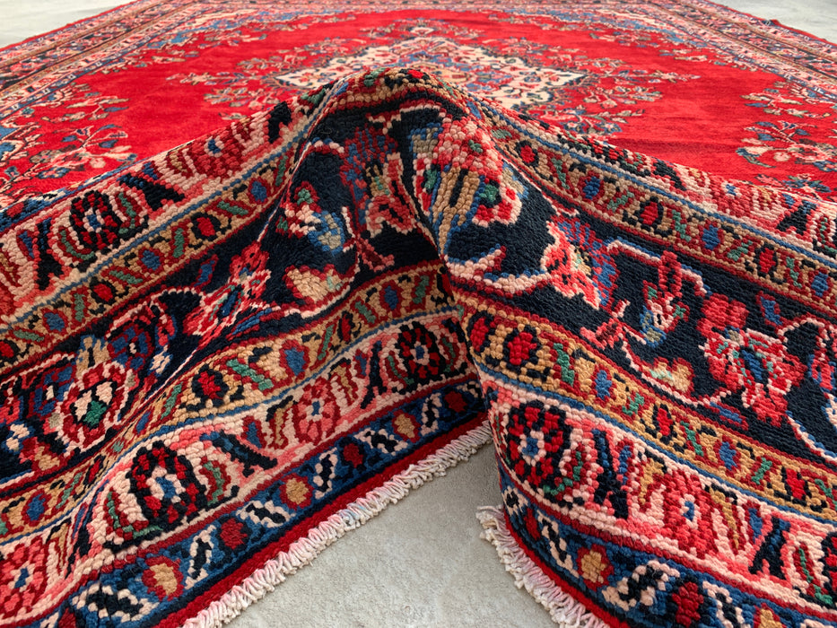 338 x 274 cm handgeknoopt Perzisch wollen tapijt in rood, blauw en ivoor met traditioneel medaillondesign | KBHM-1066