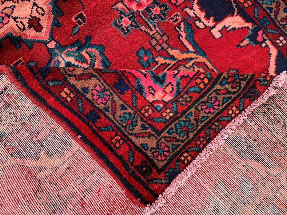 10'7 x 3'7 handgeknoopt Perzisch wollen loperkleed met traditioneel medaillonontwerp in rood, marineblauw en ivoor | KBHM-1067