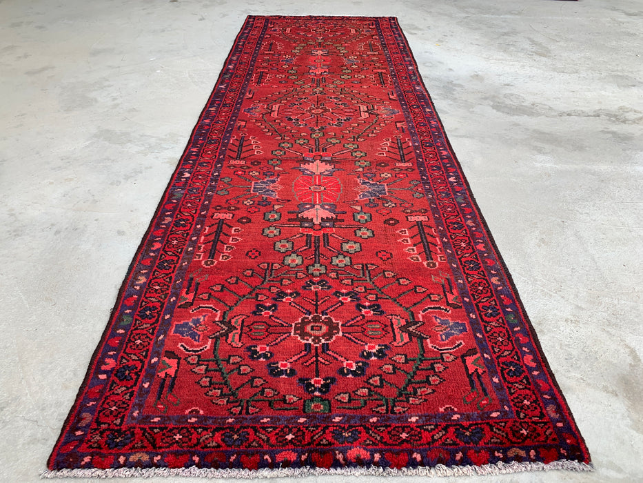 10'2 x 3'5 Handgeknoopt Perzisch wollen loperkleed in rood, marineblauw en roze met traditioneel bloemendesign | KBHM-1070