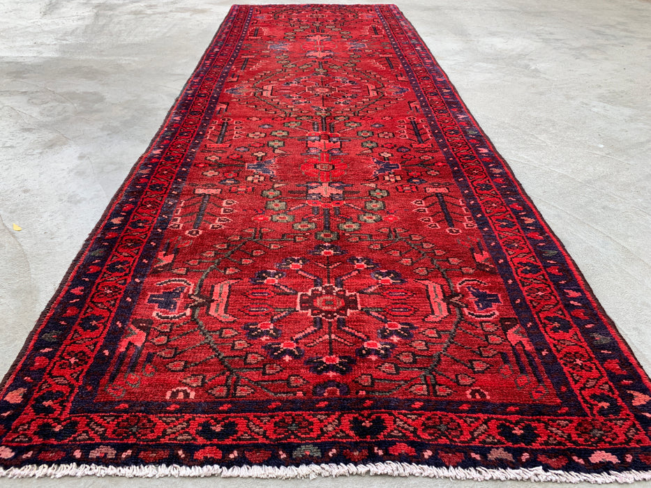 10'2 x 3'5 Handgeknoopt Perzisch wollen loperkleed in rood, marineblauw en roze met traditioneel bloemendesign | KBHM-1070
