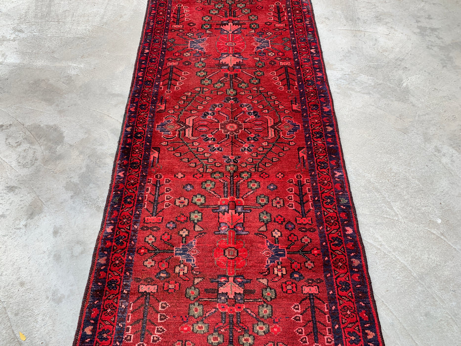 10'2 x 3'5 Handgeknoopt Perzisch wollen loperkleed in rood, marineblauw en roze met traditioneel bloemendesign | KBHM-1070