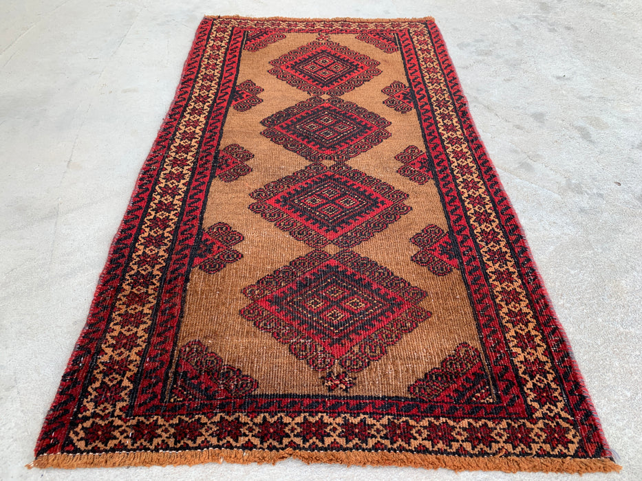 3'1 x 1'10 handgeknoopt Perzisch wollen tapijt in kameel, rood & zwart tribaal geometrisch design | KBHM-1072
