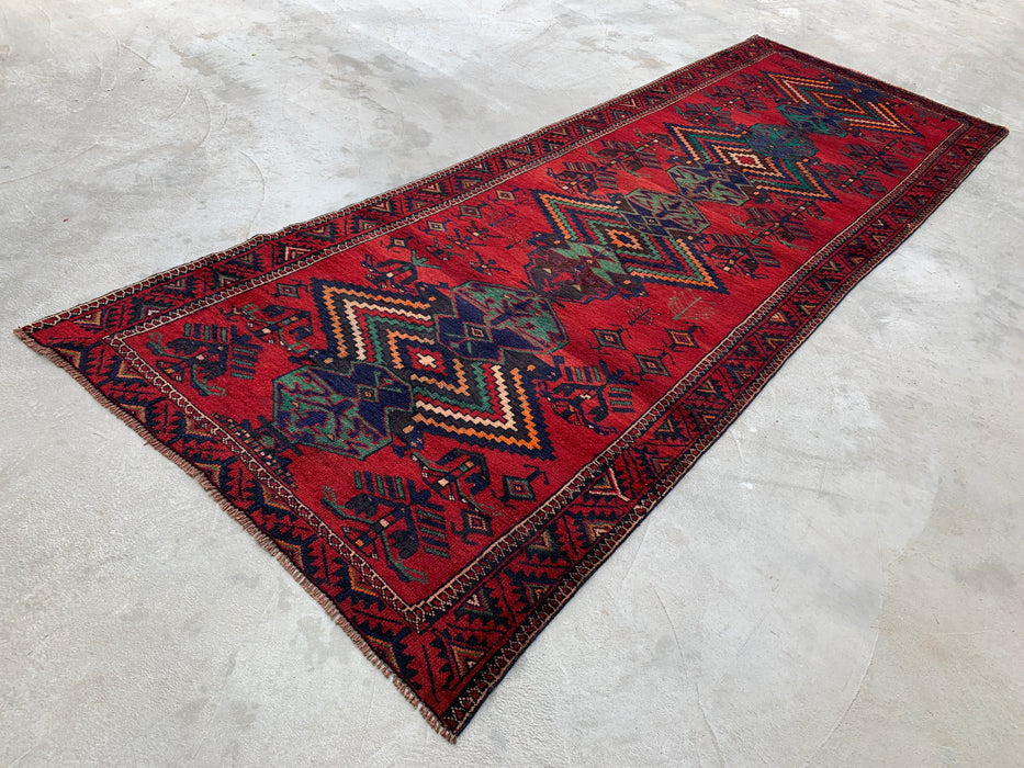 12'10 x 4'7 handgeknoopt Perzisch wollen loperkleed met tribaal geometrisch ontwerp in rood, marineblauw & groenblauw | KBHM-1073