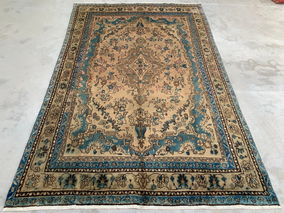 Handgemaakt Perzisch wollen vloerkleed 7x10 - Ivoor & Blauw traditioneel Perzisch vloerkleed met bloemenmedaillon - Exacte afmeting 10'2" x 6'6" - KBHM-1088