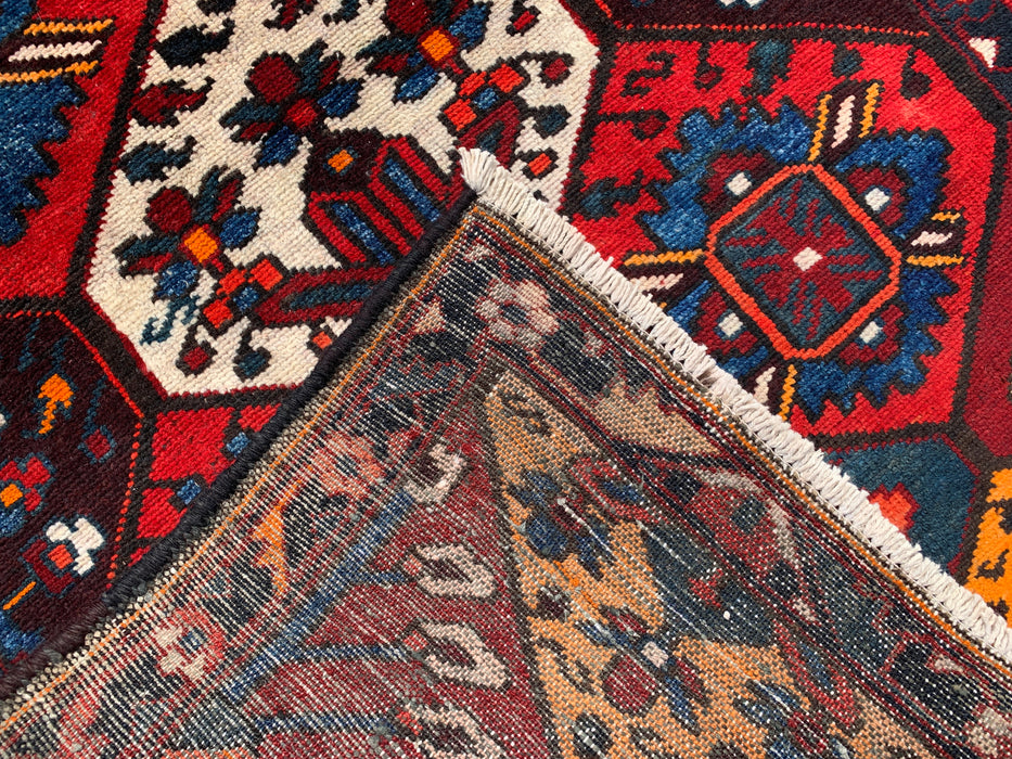 KBHM-1099 Handgeknoopt Perzisch wollen tapijt – 155 x 104 cm geometrisch tribaal tapijt in rood, blauw & ivoor