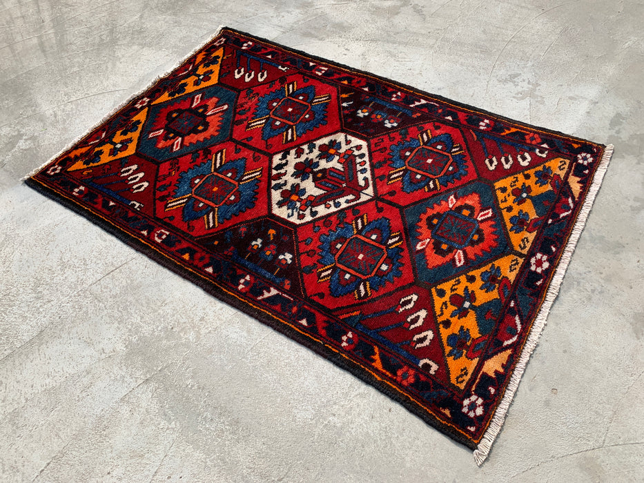 KBHM-1099 Handgeknoopt Perzisch wollen tapijt – 155 x 104 cm geometrisch tribaal tapijt in rood, blauw & ivoor