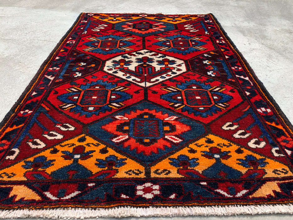 KBHM-1099 Handgeknoopt Perzisch wollen tapijt – 155 x 104 cm geometrisch tribaal tapijt in rood, blauw & ivoor