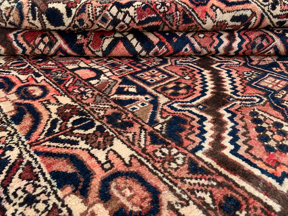 10'5 x 5'1 handgeknoopt Perzisch wollen tapijt in rood, marineblauw, ivoor & roest met tribaal geometrisch medaillonontwerp | KBHM-1107