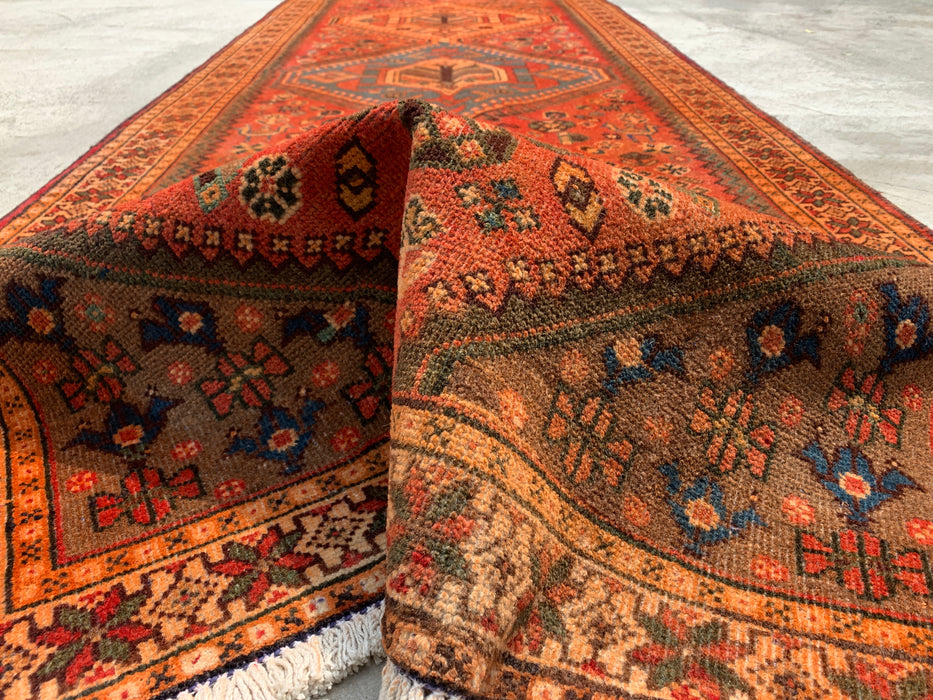 KB Rugs kbhm-1108 Handgeknoopt Perzisch wollen loperkleed – 310 x 109 cm Roest, Blauw & Ivoor Geometrisch Tribaal Design