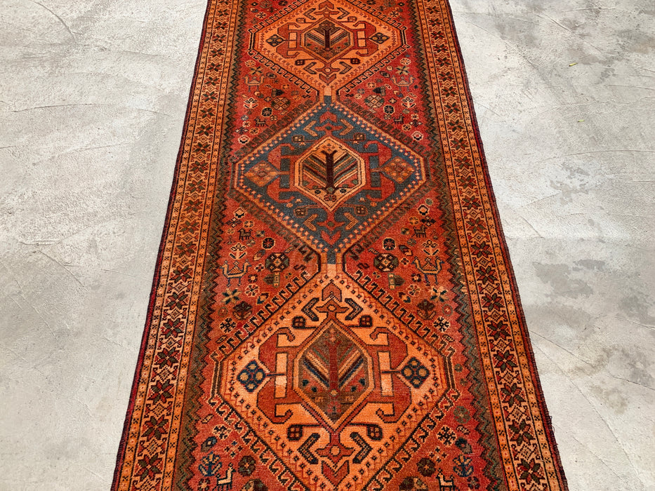 KB Rugs kbhm-1108 Handgeknoopt Perzisch wollen loperkleed – 310 x 109 cm Roest, Blauw & Ivoor Geometrisch Tribaal Design