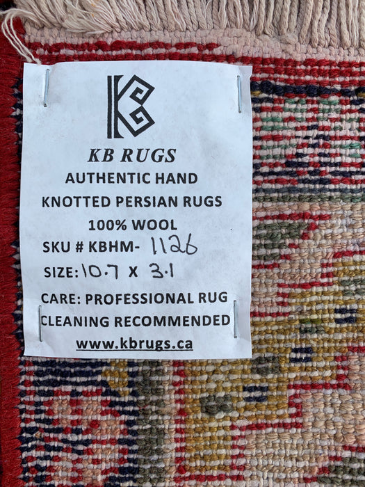 10'7 x 3'1 handgeknoopt Perzisch wollen loperkleed in rood, ivoor, blauw & roze met traditioneel bloemenmedaillonontwerp | KBHM-1126