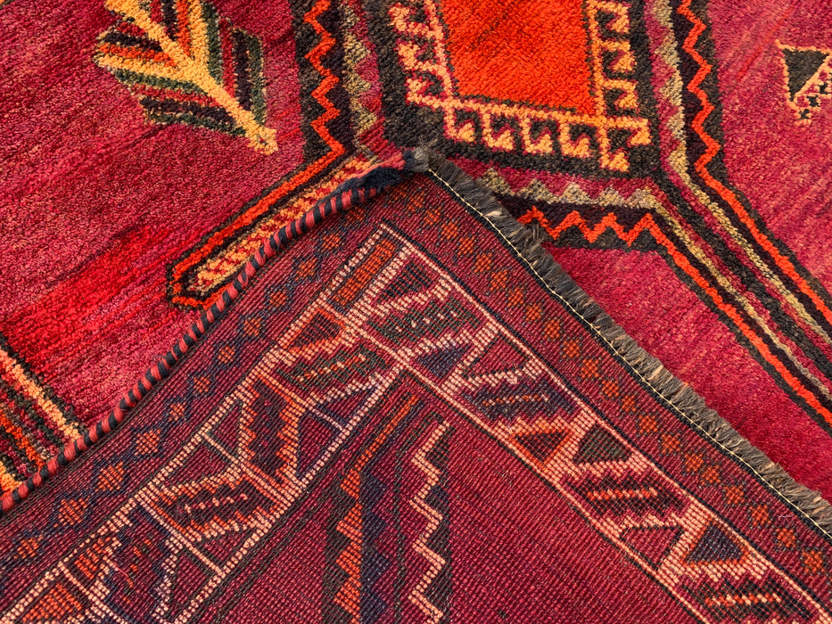 9'9 x 5'2 handgeknoopt Perzisch wollen tapijt in magenta, roestbruin & zwart met stam-geometrisch ontwerp | KBHM-1136