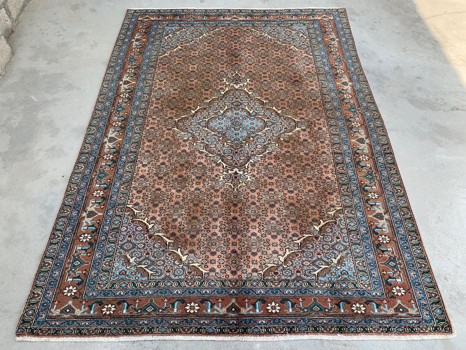 Handgemaakt Perzisch wollen vloerkleed 213x305 cm - Taupe, blauw & bruin traditioneel medaillon Perzisch stijl kleed - Exacte afmeting 279 x 198 cm - KBHM-1144