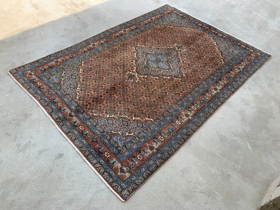 Handgemaakt Perzisch wollen vloerkleed 213x305 cm - Taupe, blauw & bruin traditioneel medaillon Perzisch stijl kleed - Exacte afmeting 279 x 198 cm - KBHM-1144