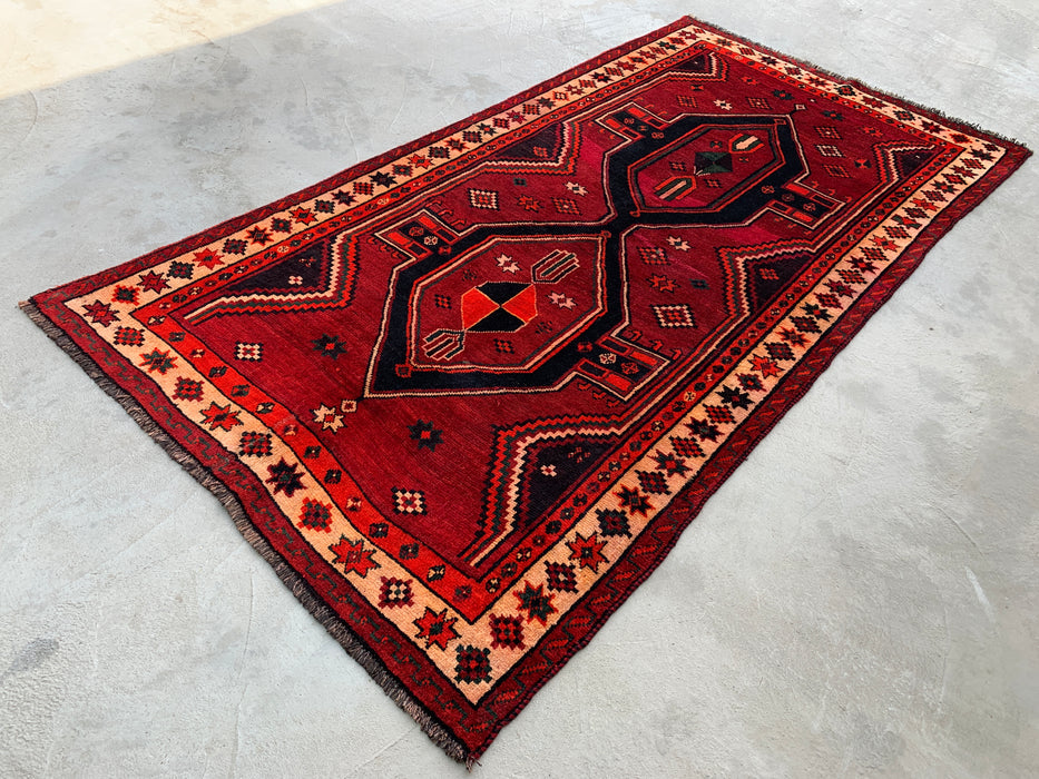 KBHM-1147 Handgeknoopt Perzisch wollen tapijt – 279 cm x 145 cm Rood, zwart & ivoorkleurig tribaal geometrisch vloerkleed