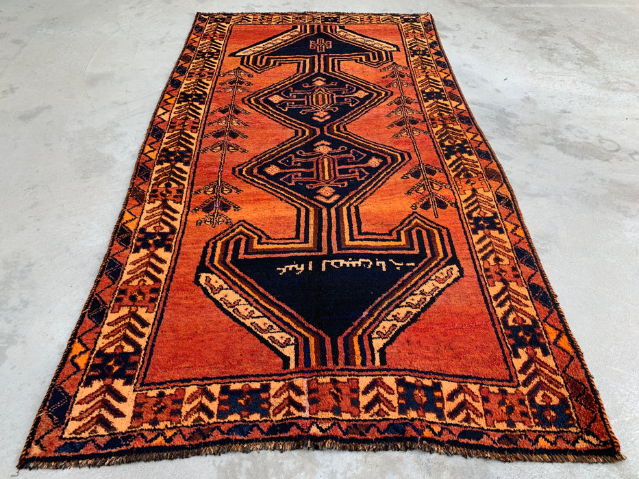 KBHM-1156 Handgeknoopt Perzisch wollen vloerkleed – 259 x 142 cm Roest, oranje & marineblauw tribaal geometrisch vloerkleed