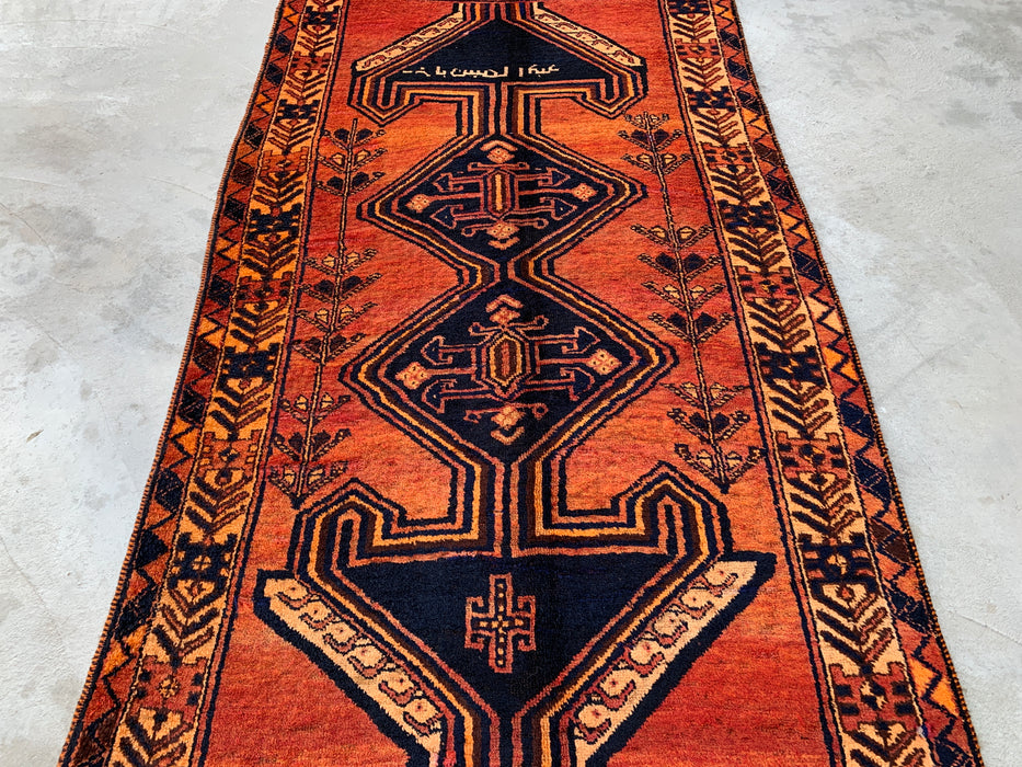 KBHM-1156 Handgeknoopt Perzisch wollen vloerkleed – 259 x 142 cm Roest, oranje & marineblauw tribaal geometrisch vloerkleed