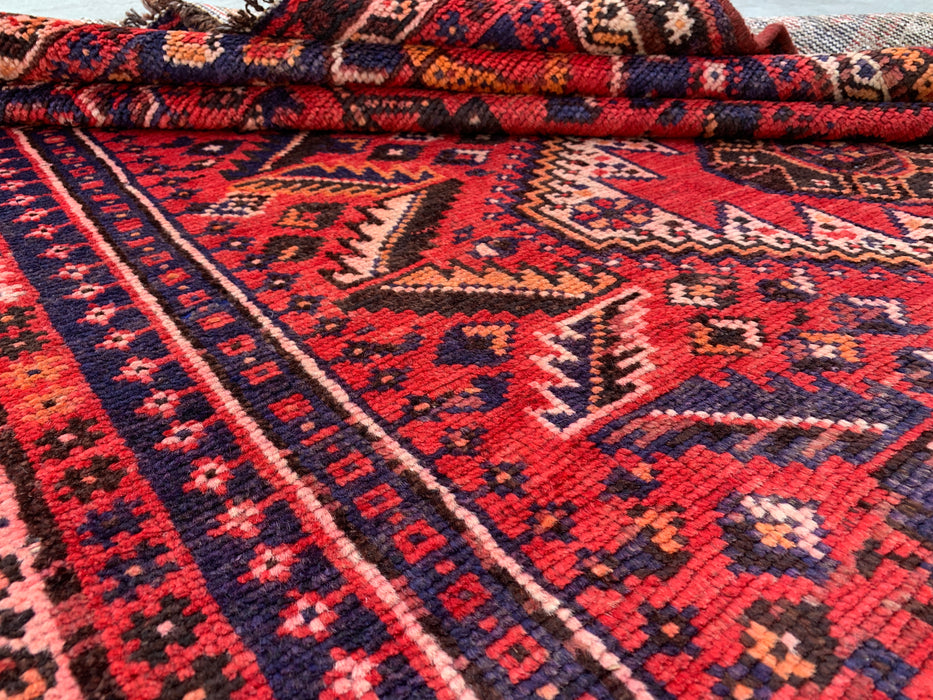 Handgeknoopt Perzisch wollen tapijt – 246 x 150 cm Rood & Marineblauw tribaal medaillon vloerkleed | KBHM-1162