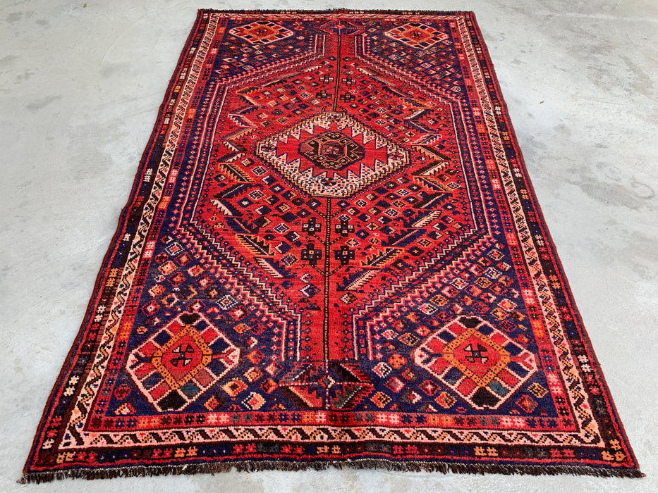 Handgeknoopt Perzisch wollen tapijt – 246 x 150 cm Rood & Marineblauw tribaal medaillon vloerkleed | KBHM-1162