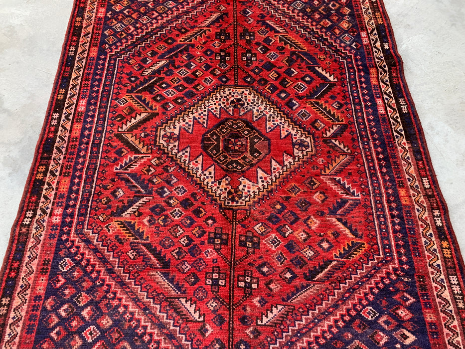 Handgeknoopt Perzisch wollen tapijt – 246 x 150 cm Rood & Marineblauw tribaal medaillon vloerkleed | KBHM-1162