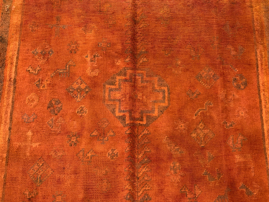 Vintage handgeknoopt Perzisch wollen tapijt 236 x 150 cm – Overdyed roestoranje vloerkleed – KBHM-1164
