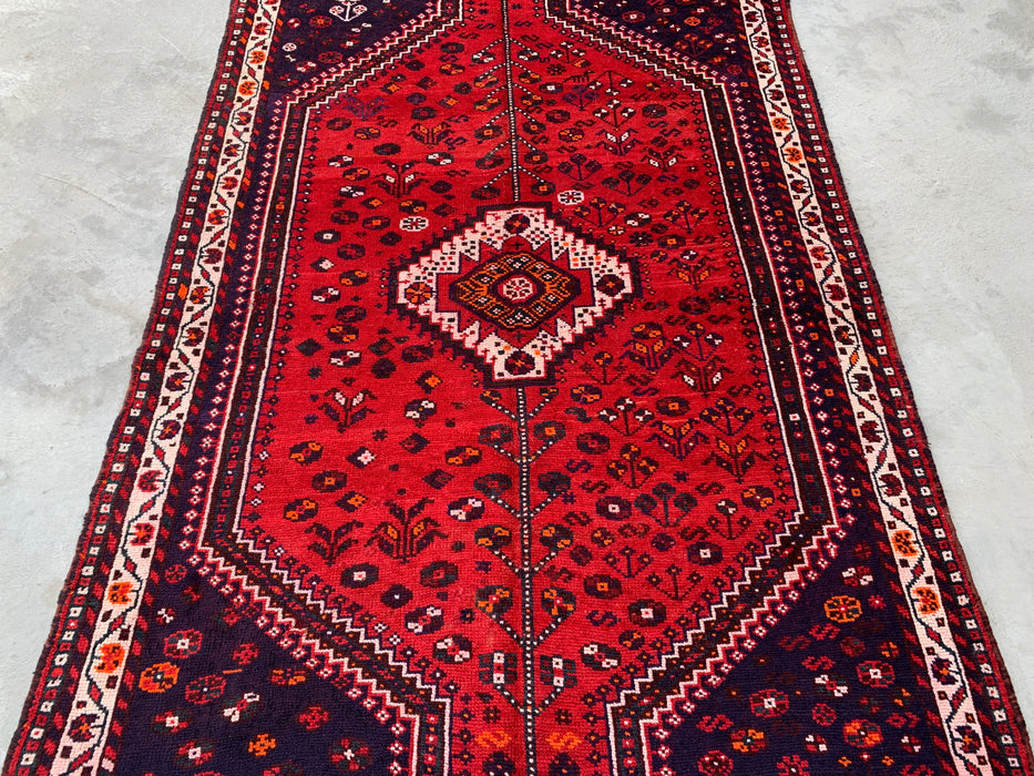 Handgeknoopt Perzisch wollen vloerkleed 241 x 145 cm rood/marineblauw tribaal karpet - KBHM-1170