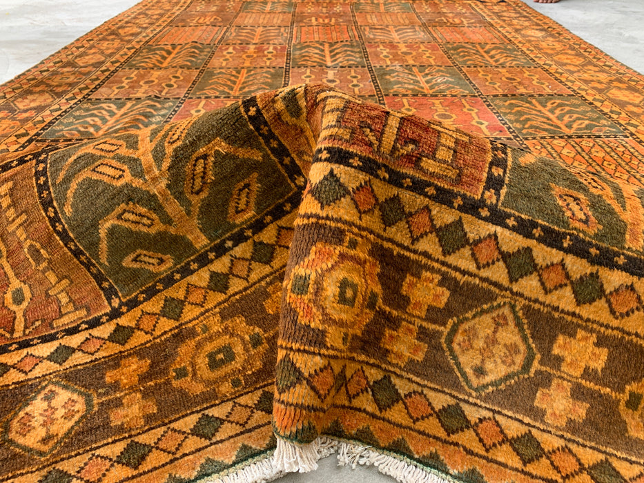 Handmade Persian Wool Area Rug 7x10 - Rusty Orange, Brown and Dark Beige Bakhtiari Persian Style Rug - Exact Size 10'2" x 6'7" - KBHM-1184