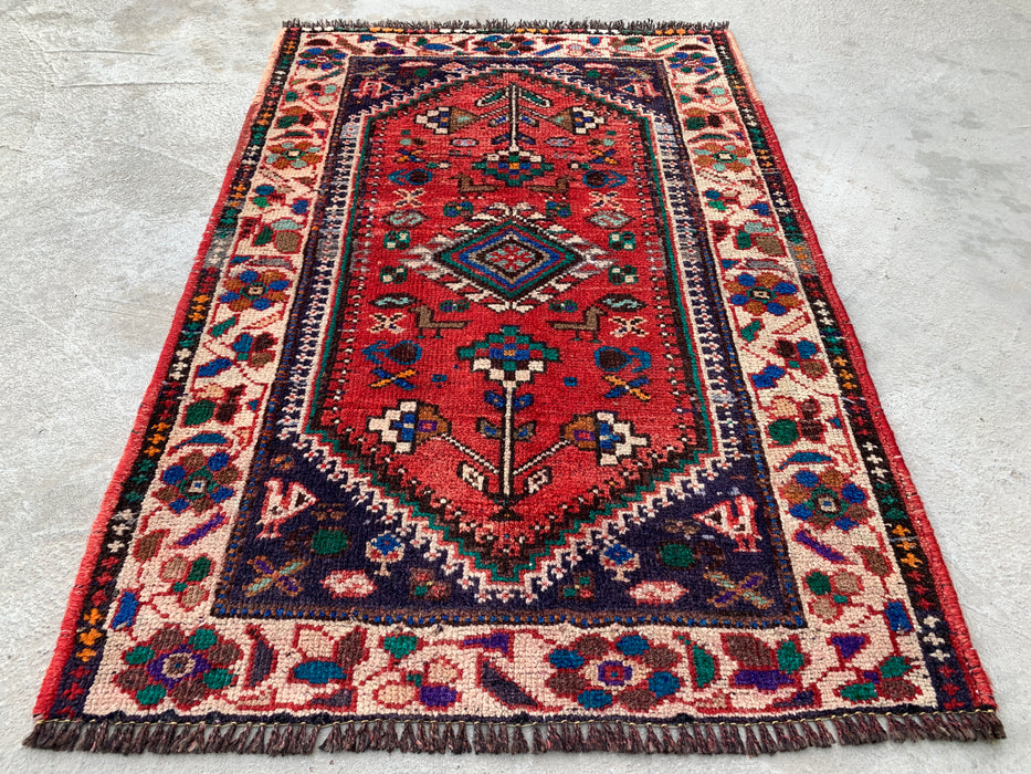 Met de hand geknoopt Perzisch wollen tapijt 3'7 x 2'6 Rood Ivoor Tribaal accentkleed - KBHM-1189