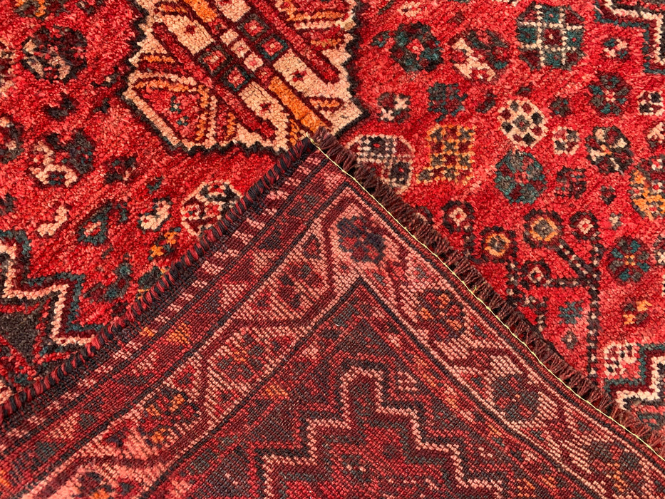 KBHM-1195 Handgeknoopt Perzisch wollen tapijt – 112 cm x 94 cm Rood, ivoor & marineblauw tribaal accentkleed