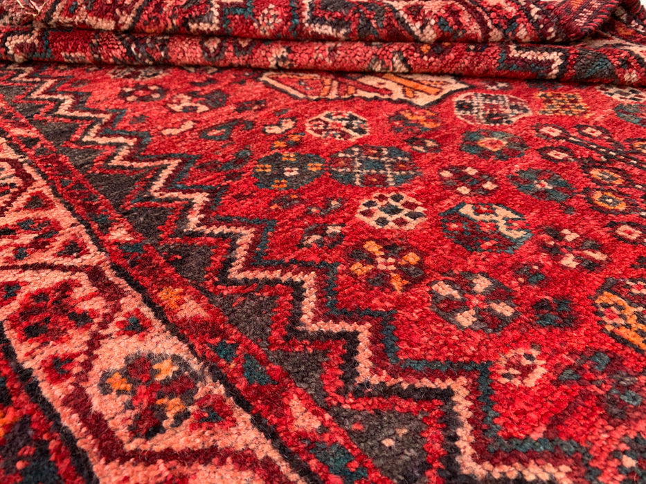 KBHM-1195 Handgeknoopt Perzisch wollen tapijt – 112 cm x 94 cm Rood, ivoor & marineblauw tribaal accentkleed
