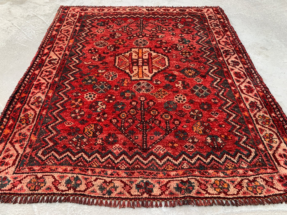KBHM-1195 Handgeknoopt Perzisch wollen tapijt – 112 cm x 94 cm Rood, ivoor & marineblauw tribaal accentkleed