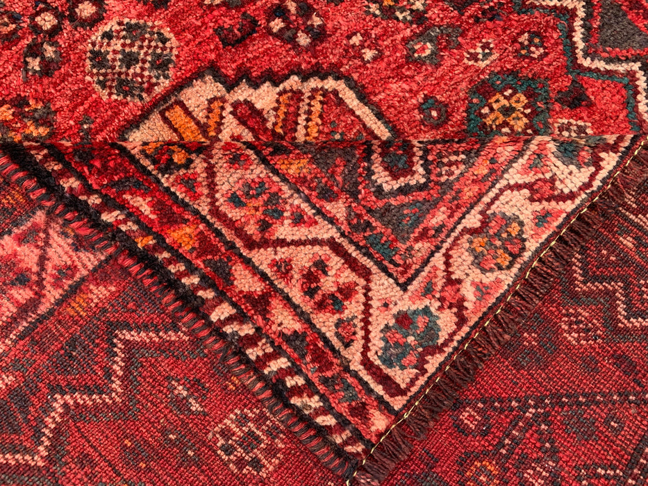 KBHM-1195 Handgeknoopt Perzisch wollen tapijt – 112 cm x 94 cm Rood, ivoor & marineblauw tribaal accentkleed