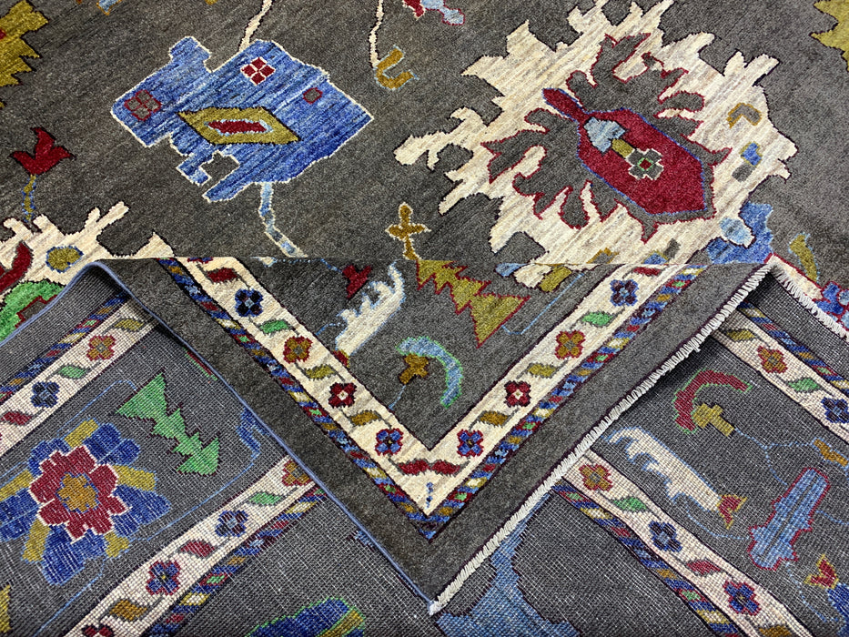 10' x 13' handgeknoopt Chobi Oushak wollen vloerkleed – Houtskool met veelkleurige bloem- en tribale motieven