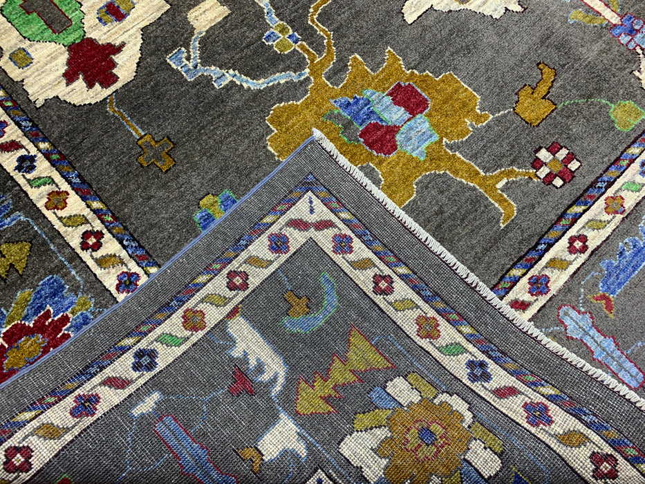 10' x 13' handgeknoopt Chobi Oushak wollen vloerkleed – Houtskool met veelkleurige bloem- en tribale motieven