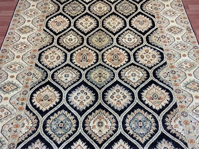 Handgeknoopt wollen vloerkleed 200 x 290 cm – Zwart veld met ivoorkleurige/beige rand