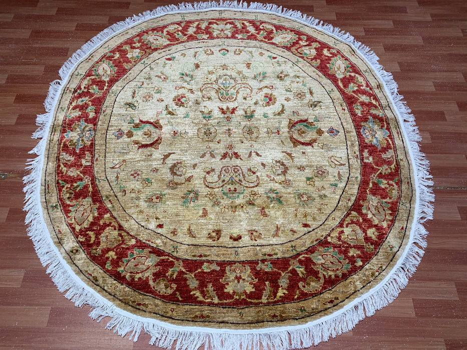 7'1" × 6'9" Hand-Knotted Round Wool Rug – Ivory & Red Floral Medallion