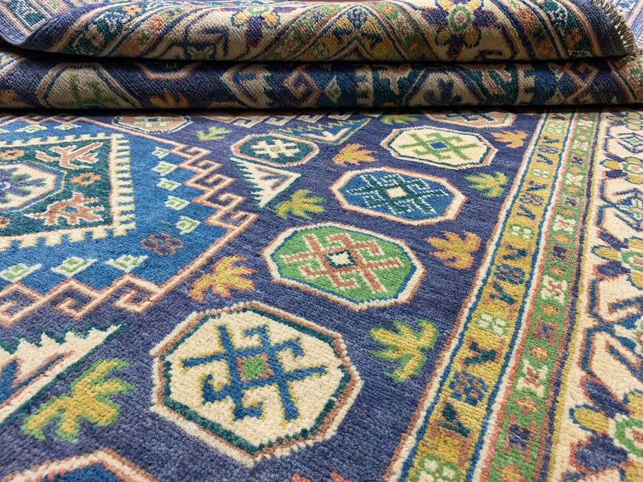 Handgeknoopt wollen tapijt van 150 × 208 cm – Geometrisch tribaal ontwerp in marineblauw & groen
