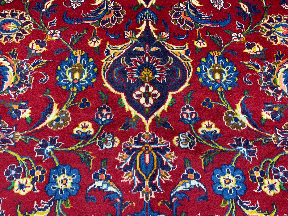 10'1" × 12'10" Handgeknoopt wollen vloerkleed – Perzisch rood medaillon met marineblauwe rand