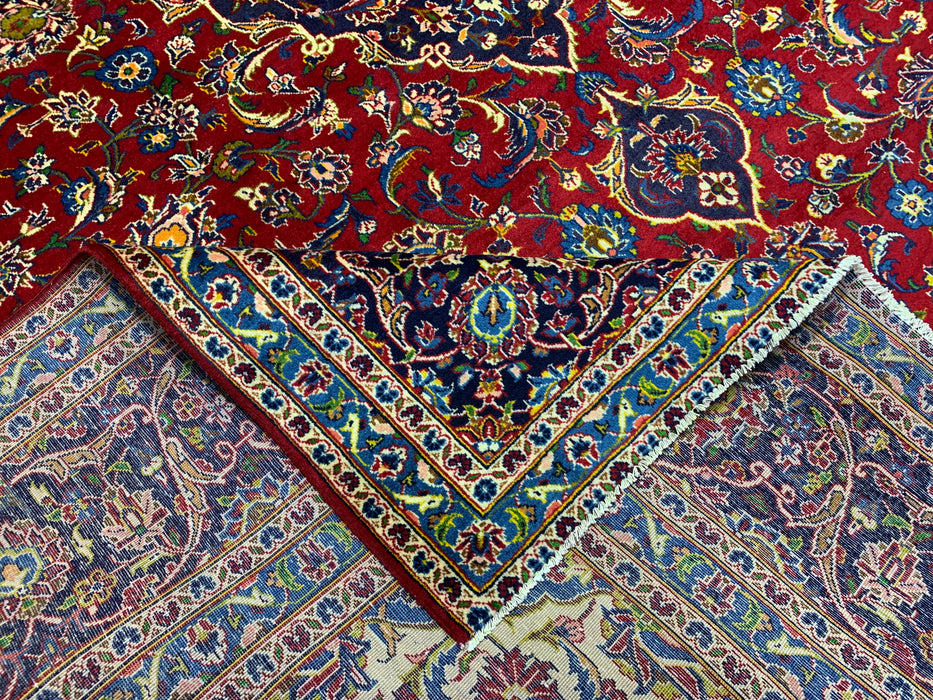 10'1" × 12'10" Handgeknoopt wollen vloerkleed – Perzisch rood medaillon met marineblauwe rand