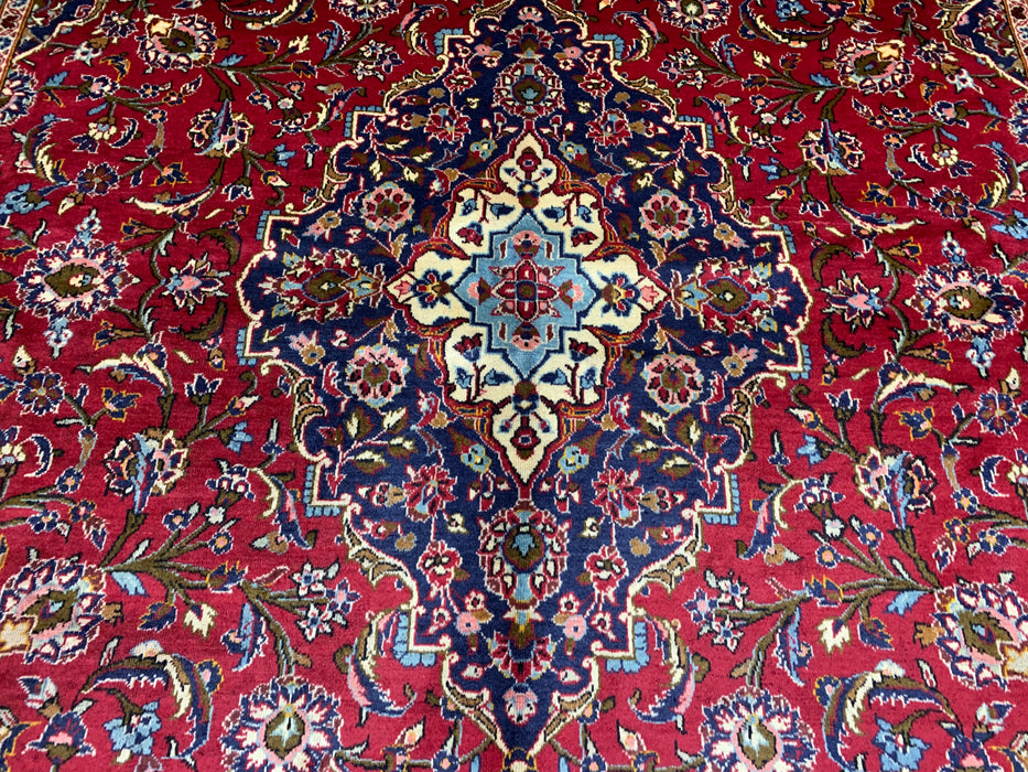 10'0" × 14'4" Handgeknoopt wollen tapijt – Rood medaillon met marineblauwe rand