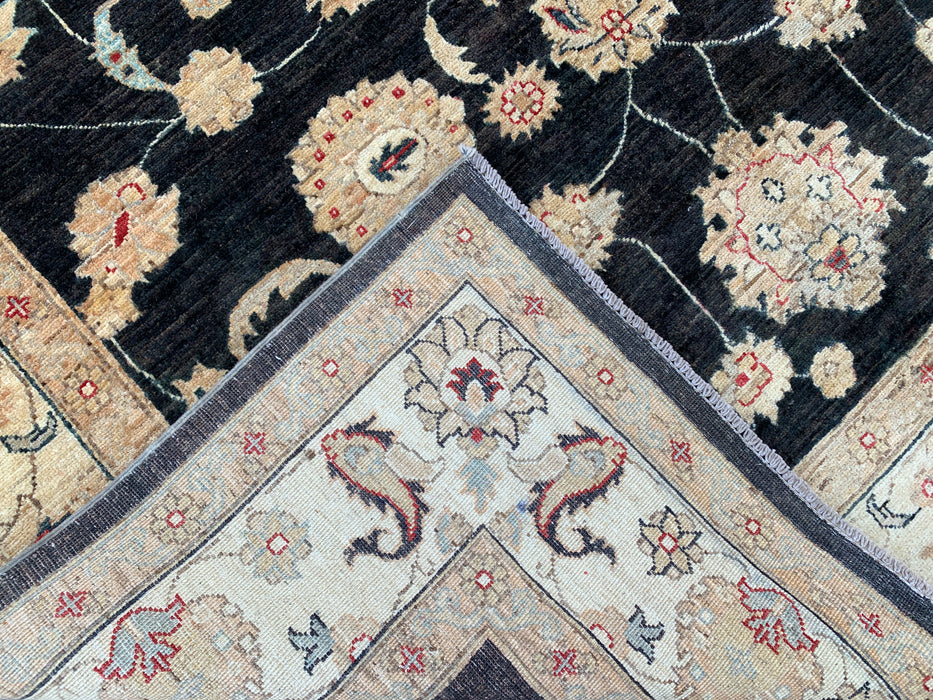 10'4 x 6'8 handgeknoopt Peshawari Chobi wollen tapijt - Zwart traditioneel bloemmotief karpet - KBHM-538